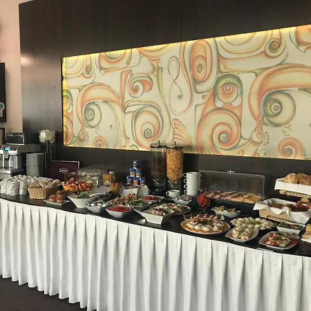 لوبان Hotel Restauracja Teczowa المظهر الخارجي الصورة
