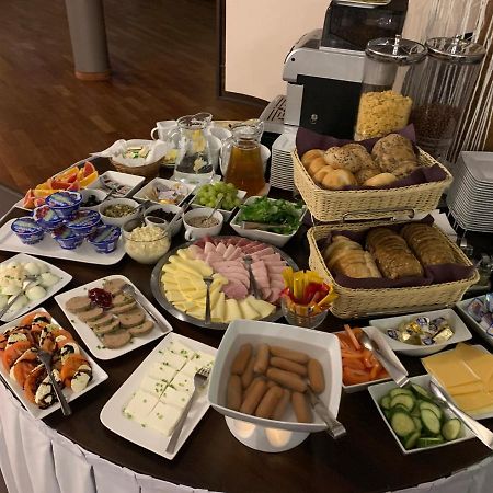 لوبان Hotel Restauracja Teczowa المظهر الخارجي الصورة