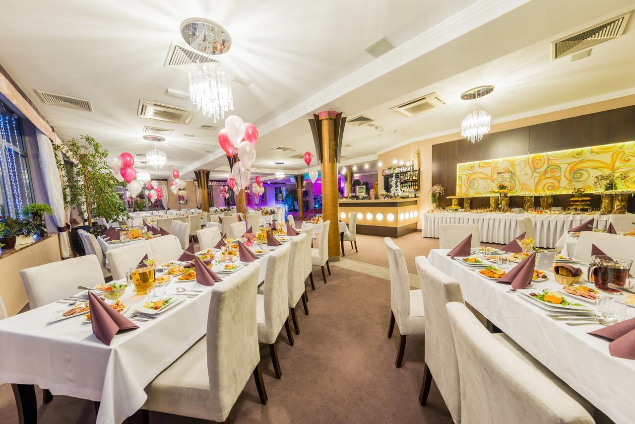 لوبان Hotel Restauracja Teczowa المظهر الخارجي الصورة