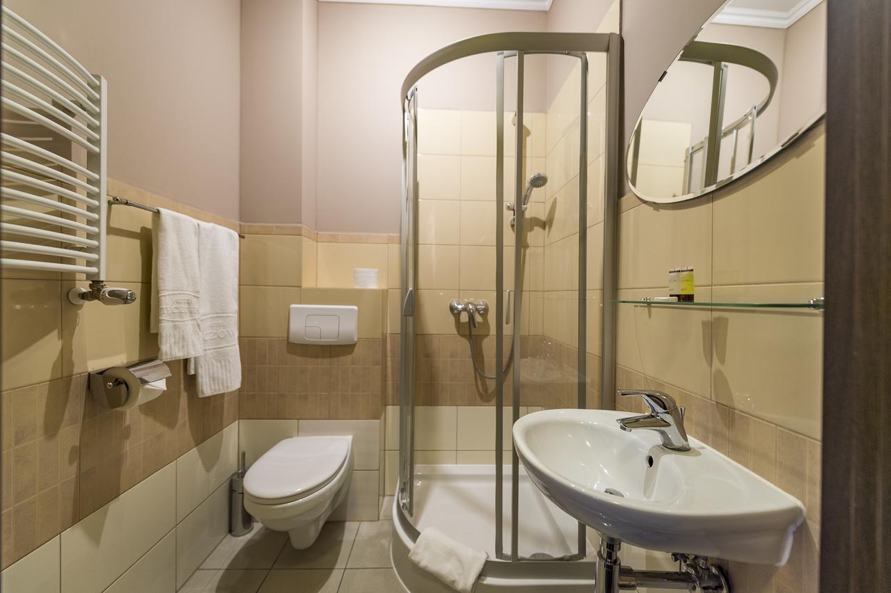 لوبان Hotel Restauracja Teczowa المظهر الخارجي الصورة