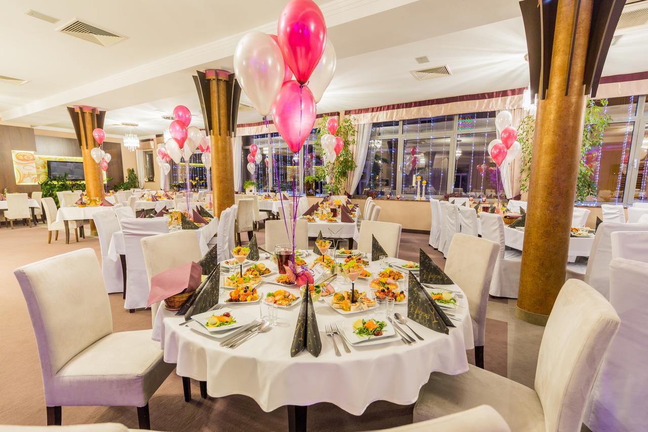 لوبان Hotel Restauracja Teczowa المظهر الخارجي الصورة