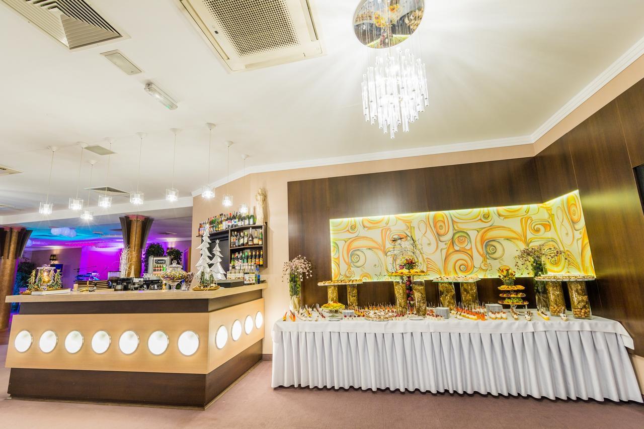 لوبان Hotel Restauracja Teczowa المظهر الخارجي الصورة