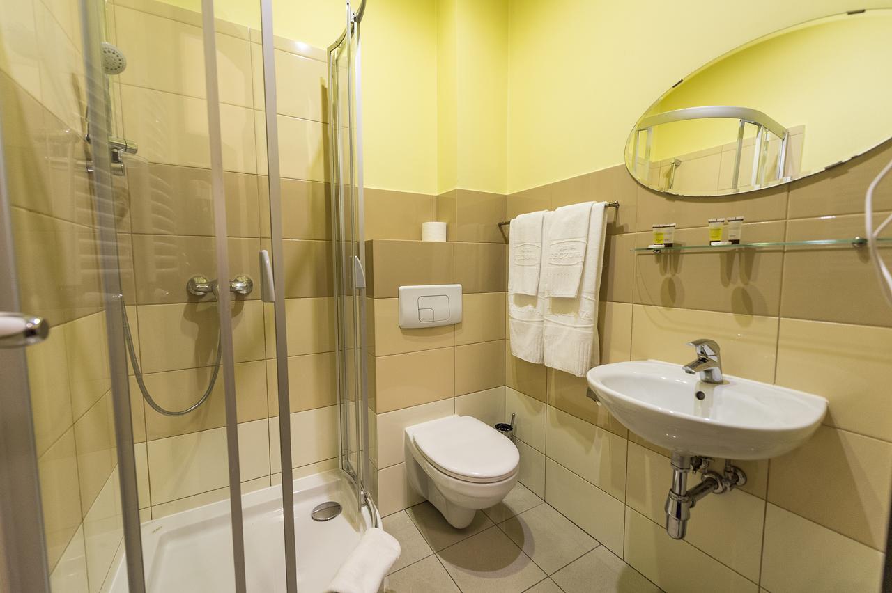 لوبان Hotel Restauracja Teczowa المظهر الخارجي الصورة
